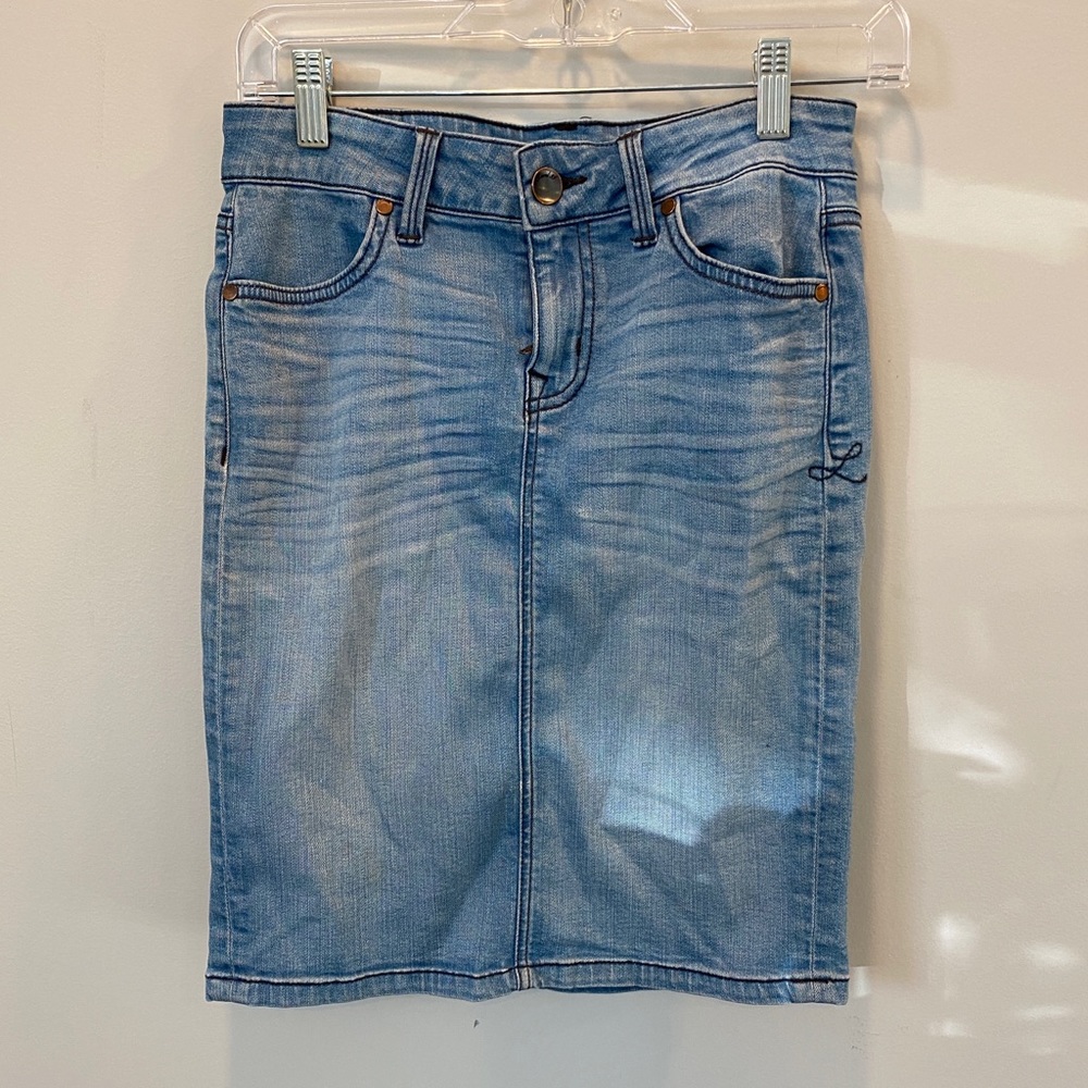 Denim skirt